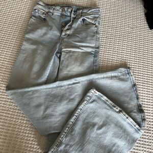 American Eagle Outfitters Light Blue Jeans
